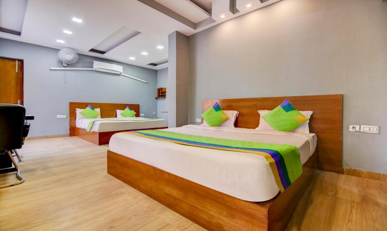 Treebo Trend Aashiyana Paradise Badshahpur Extérieur photo