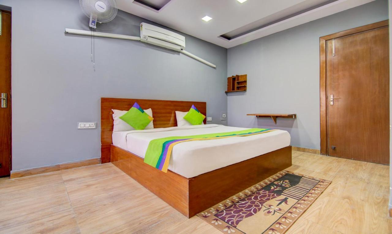 Treebo Trend Aashiyana Paradise Badshahpur Extérieur photo